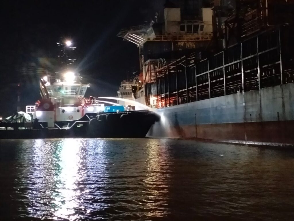 Nuevamente se registra incendio en la embarcación “Blue Phoenix” en el muelle de permaducto