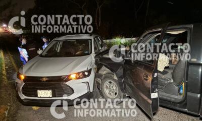 Familia oaxaqueña termina hospitalizada tras choque en puente de Reyes Aztecas, en Minatitlán, Ver.