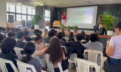 Miles de asistentes a reunión de alcohólicos anónimos detona turismo en Coatzacoalcos, los visitantes disfrutan de la playa y malecón