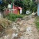 🚨 ¡SOS! Vecinos de la colonia Rosalinda claman por auxilio ante inundaciones y deterioro urbano