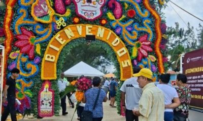 Cientos llegan a los panteones de Coatzacoalcos para recordar a sus seres queridos este 1 y 2 de noviembre
