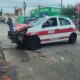 *Por no respetar la preferencia, motociclista presuntamente ebrio se estrelló contra taxi en la Av. Lázaro Cárdenas*