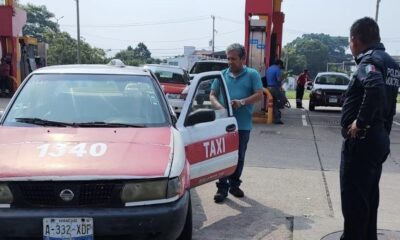 Policía Municipal de Cosoleacaque recuperó taxi robado de Minatitlán, Ver.
