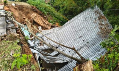 Colapso de vialidad en Oteapan deja severos daños materiales tras lluvias intensas