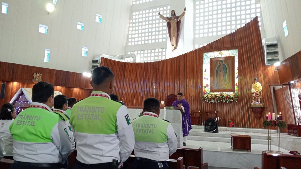 *Agentes de tránsito de Coatzacoalcos celebran su día con una misa en el santuario de Guadalupe*