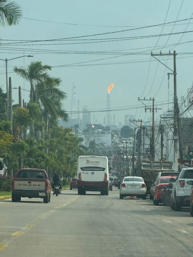 «cristalazo» en Minatitlán deja a un detenido