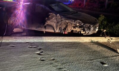 *Pestañeó por el cansancio y derribó tres postes de Telmex en la carretera a Barrillas*