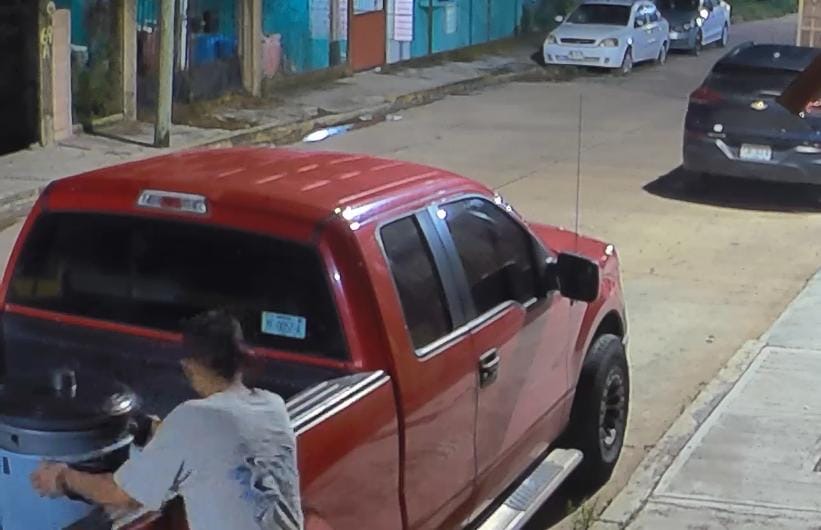 Vecinos de Insurgentes Norte denuncian nuevo caso de robo captado en cámaras