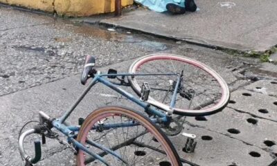 Trampa en el asfalto cobra la vida de adulto mayor ciclista en pleno centro