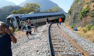 *Una decena de personas resultó lesionada por el descarrilamiento del tren de pasajeros del Ferrocarril del Istmo de Tehuantepec, la mayoría venia a Coatzacoalcos*
