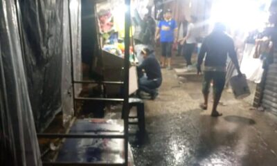 Explosiones y humo siembran alarma en el corazón de Minatitlán, tras incendio en puesto semifijo de cohetes