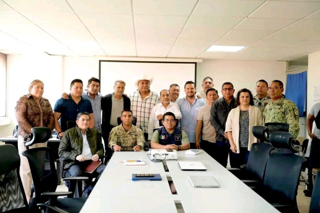 Alcalde de Jáltipan participa en Mesa Estatal de Seguridad y Construcción de la Paz