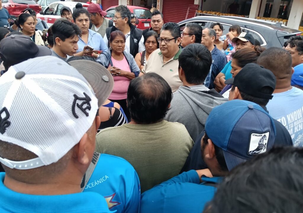 Inicia reordenamiento del comercio informal en Minatitlán