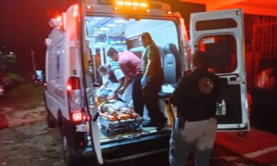 La cigüeña se adelantó: bebé nace en casa y moviliza a Protección Civil (PC) de Minatitlán.