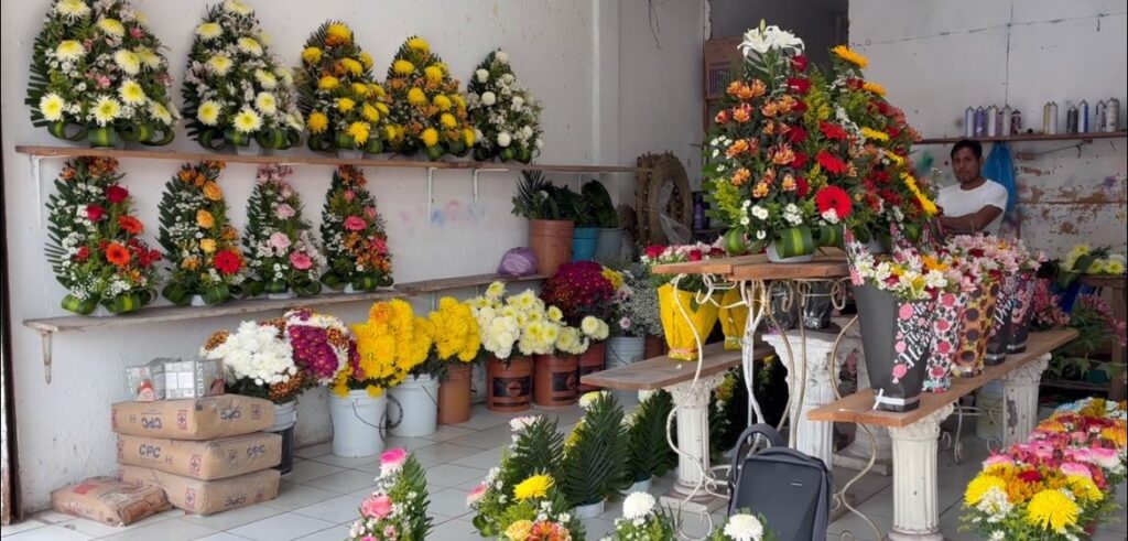 (+VIDEO) Advierten sobre engaños en la compra de flores por redes sociales en Minatitlán; esto se sabe