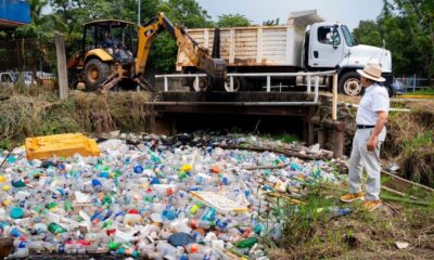Atienden autoridades municipales el arroyo Acotope para prevenir contaminación y taponamientos