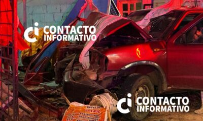 (+VÍDEO) Conductor de camioneta pierde el control y ocasiona destrozos en domicilio particular en Minatitlán, Ver.