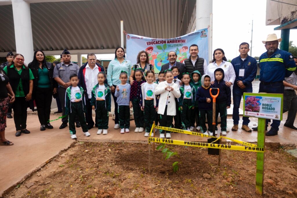 Impulsa Gobierno de Minatitlán la Conciencia Ambiental con el Programa «Guardianes del Medio Ambiente»