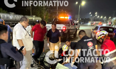 Dama en moto acabó inconsciente tras derrapar en el bulevar; cayó en un bache, según testigos