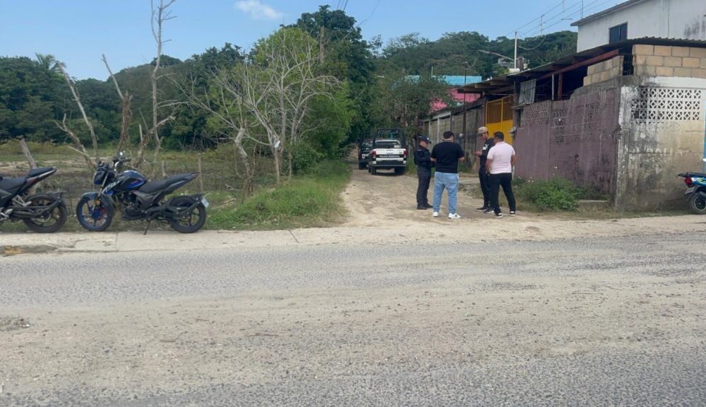 *Localizan en avanzado de descomposición a un hombre en una cuartería de Nanchital*