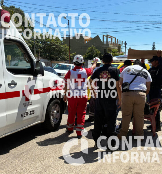 Motociclista arrolla a una dama en la colonia Nueva Mina; terminó hospitalizada