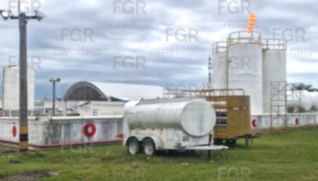 *FGR INTEGRA INVESTIGACIÓN POR EL ASEGURAMIENTO DE 149 VEHÍCULOS Y MÁS DE 82 MIL LITROS DE HIDROCARBURO EN MINATITLAN*