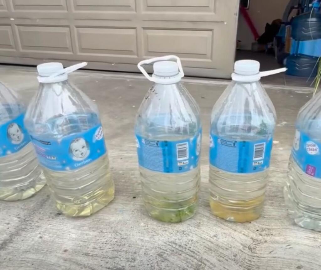 Vecinos exigen justicia por años de agua insalubre y adeudos que consideran indebidos en la Soto Innes