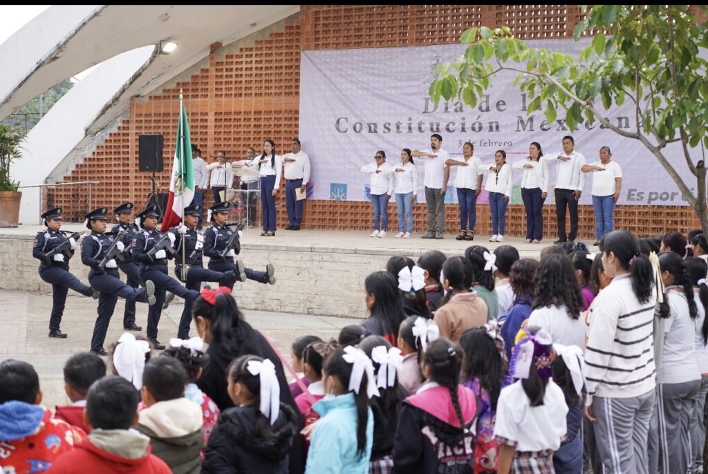 Cosoleacaque conmemora el 109 aniversario de la Promulgación de la Constitución Política Mexicana