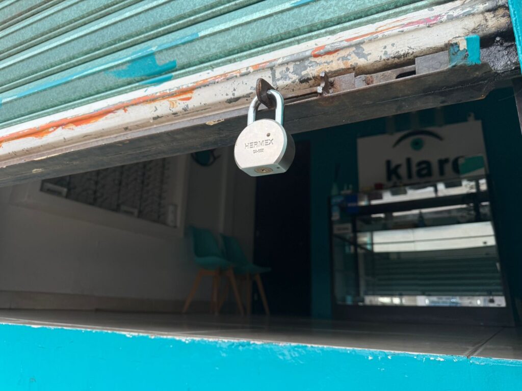 Roban óptica ubicada en el centro de Acayucan.