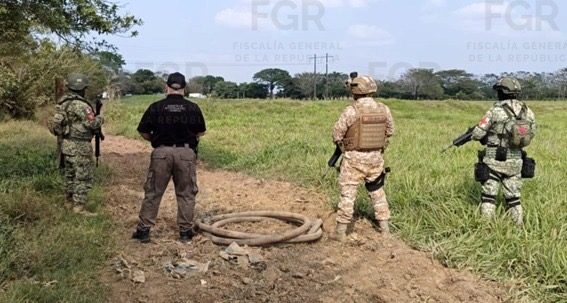 FGR LOCALIZA E INHABILITA TOMA CLANDESTINA DE HIDROCARBURO EN CIUDAD ISLA, VERACRUZ