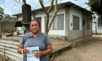 (+VIDEO) De pagar 500 pesos a más de 11 mil: caso de recibo eléctrico causa inconformidad en Minatitlán