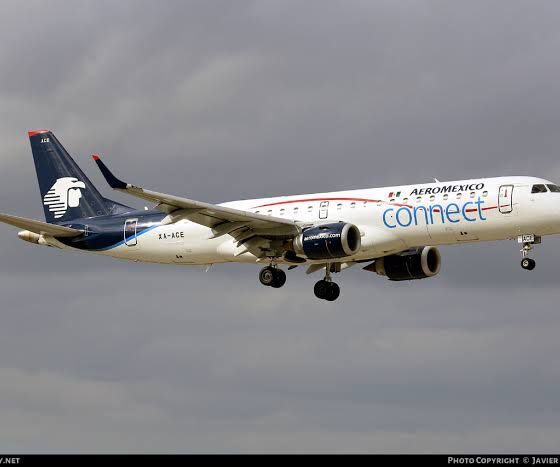 Momentos de pánico vivieron pasajeros de un avión que presentó una falla mecánica en un vuelo desde Minatitlán a CDMX.