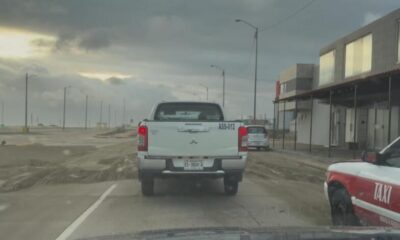 *Limpian de arena y palotada el malecón de Coatzacoalcos tras paso del frente frío 41*