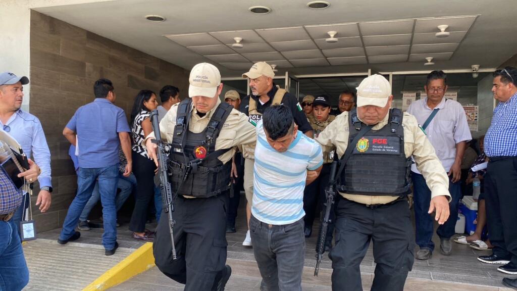 *Esclarece PM multiple homicidio en Coatzacoalcos; dos detenidos y un arma asegurada*