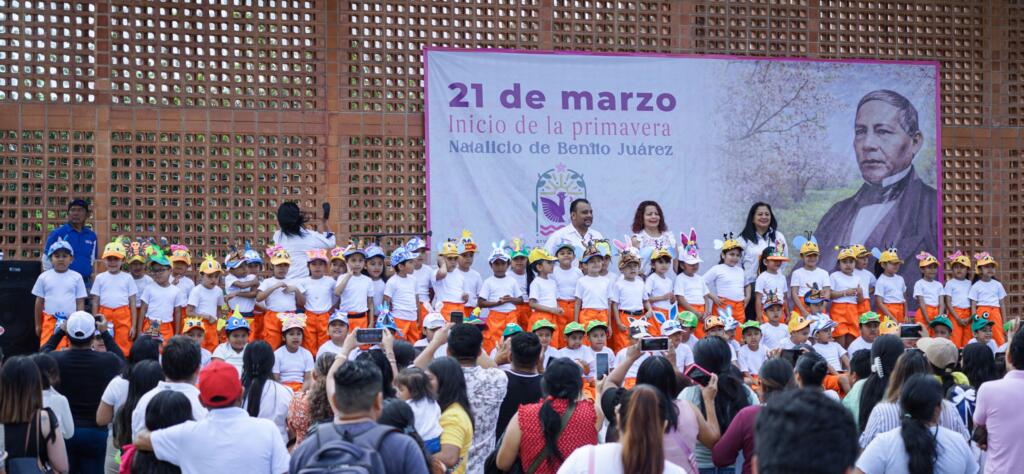 El Ayuntamiento de Cosoleacaque conmemora el 220 aniversario del natalicio de Benito Juárez