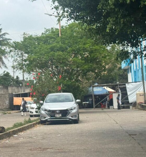 Vecinos exigen liberar la calle Roma en Nueva Mina; comerciantes llevan casi cuatro años ocupando la vialidad