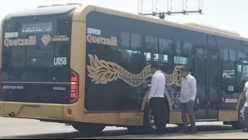 *Choca la primera unidad Quetzalli de Coatzacoalcos*