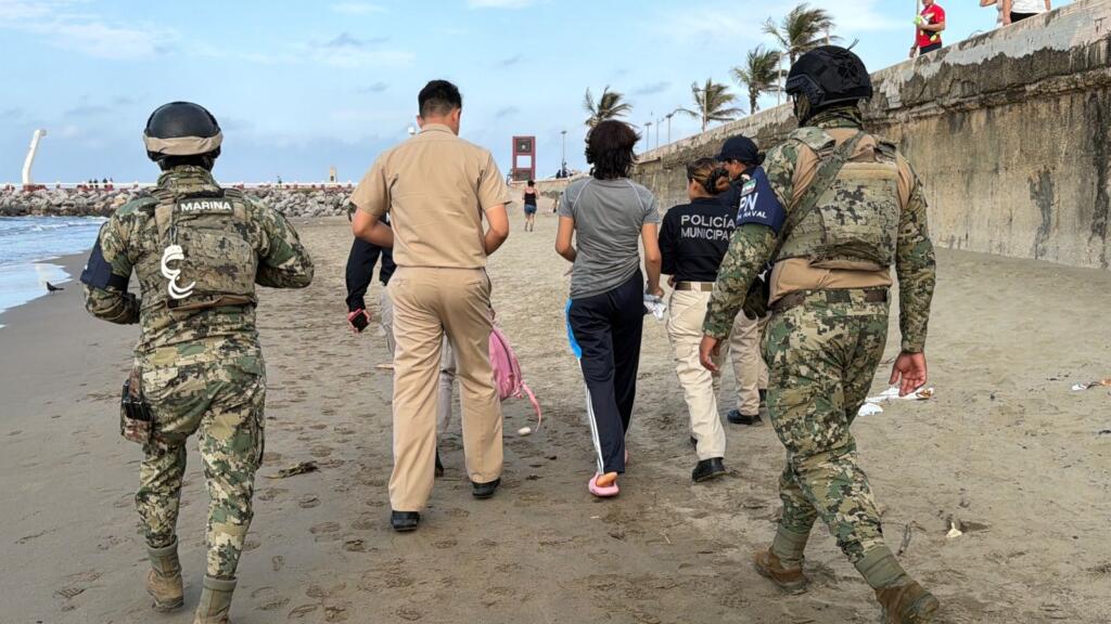 Estudiante de la Martín Alor la joven desaparecida en playa de Coatzacoalcos; una más fue rescatada con vida