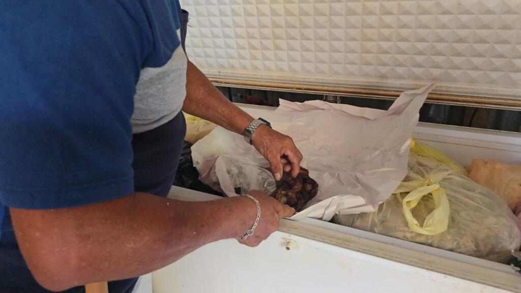 *Comerciantes de Las Barrillas señalan que sus clientes comenzaron a tener desconfianza con sus productos, consecuencia del derrame de hidrocarburo*