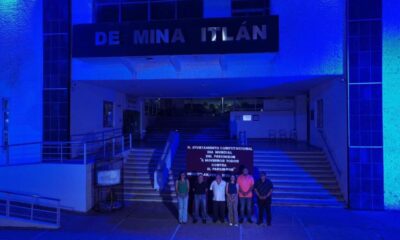 Minatitlán se ilumina de azul por el Día Mundial del Parkinson