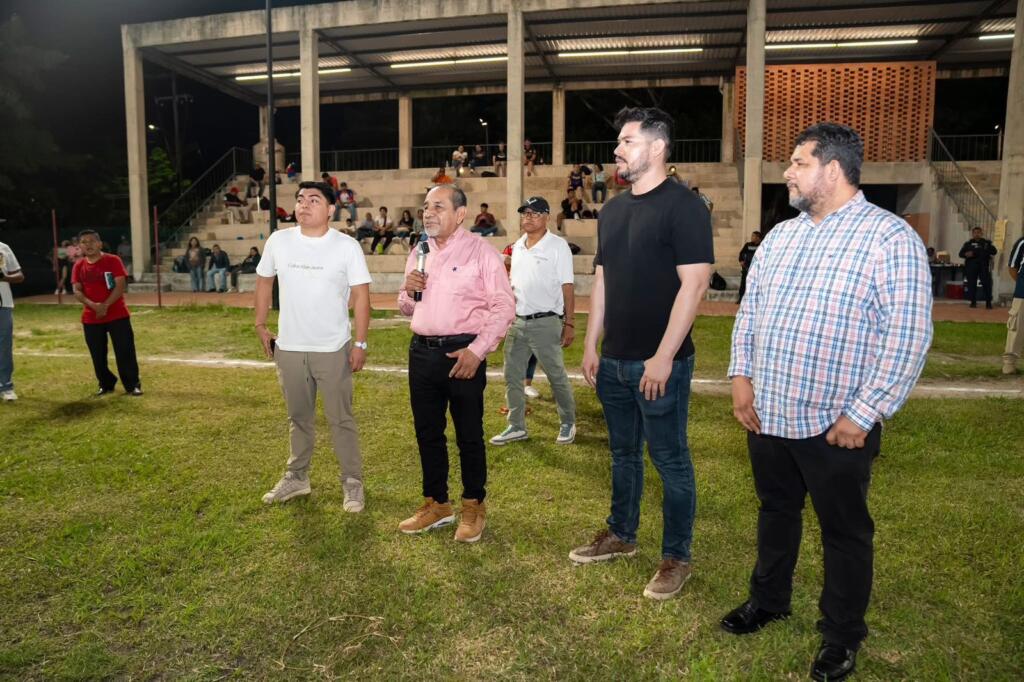 Guillermo Reyes Espronceda inaugura el 1er. Torneo de Softbol Femenil “Unidad por el Bien de Todos”