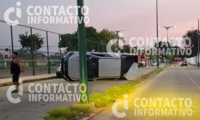 Vuelca camioneta en Cerro Alto durante la madrugada; conductora resulta con lesiones leves