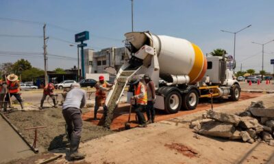 Continúan los trabajos de rehabilitación vial en Minatitlán.