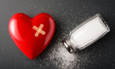 Llama IMSS a moderar el consumo de sal para prevenir enfermedades cardiovasculares