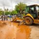Gobierno Municipal atiende fuga de agua en principal avenida