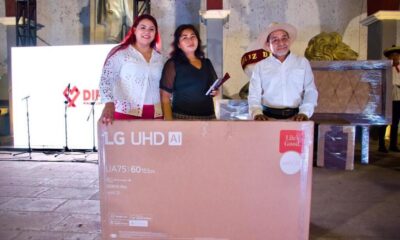 Minatitlán festeja el Día de las Madres con emotivo festival