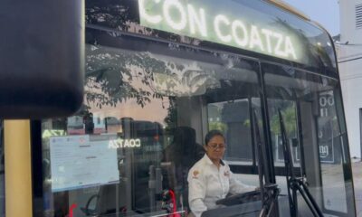 Silvia Hernández, mamá y conductora de unidad Quetzalli de Coatzacoalcos demuestra el valor de ser madre en medio de un trabajo estigmatizado por ser solo para “hombres”