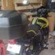 Delincuentes rompen portón y roban motocicleta durante la madrugada en la Insurgentes Sur