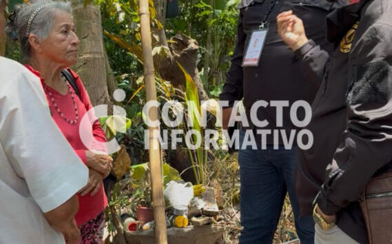 (+VIDEO) Protección Civil brinda apoyo a adulta mayor que perdió su casa tras tormenta en Minatitlán