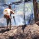 Convocan a solidaridad tras incendio que dejó sin hogar a adulta mayor en zona rural de Minatitlán
